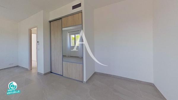 RARE AU COEUR DE PÉROLS -VILLA À TOIT PLAT RÉNOVÉE - 180 M2 ENVIRON - 4 CHAMBRES - ABRI DE JARDIN MAÇONNÉ - TERRAIN PISCINABLE DE 450 M2 ENVIRON.