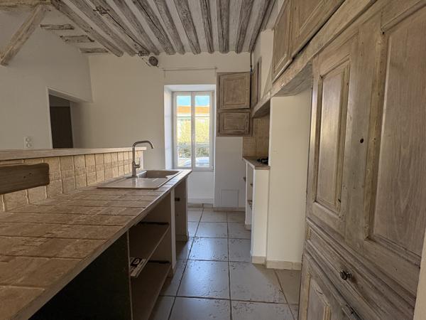 Maison
                                                                                                                                                                                                                                                                                                                        3 pièce(s)                                                                                                                                                                                                          2 chambre(s)                                                                                                                                                                                                          68  m²