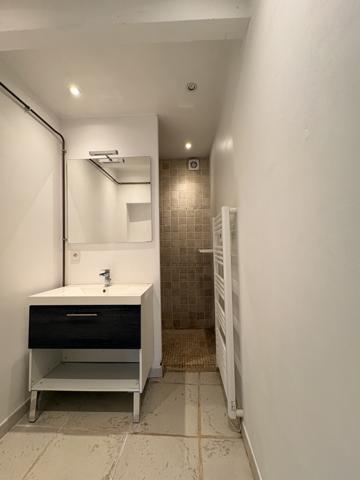 Maison
                                                                                                                                                                                                                                                                                                                        3 pièce(s)                                                                                                                                                                                                          2 chambre(s)                                                                                                                                                                                                          68  m²