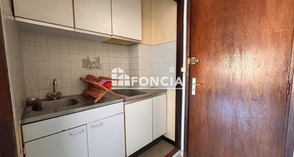 Location Studio 27.18 m² - Hyères 83400