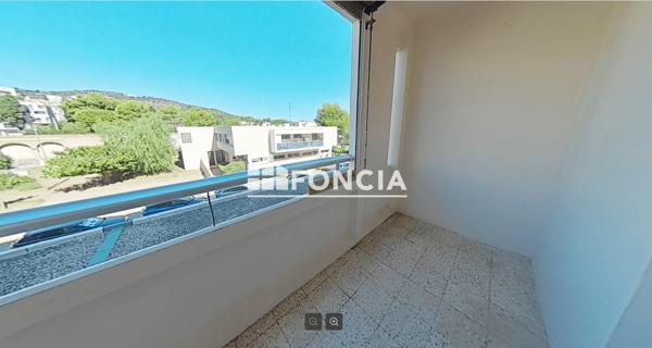 Location Studio 27.18 m² - Hyères 83400