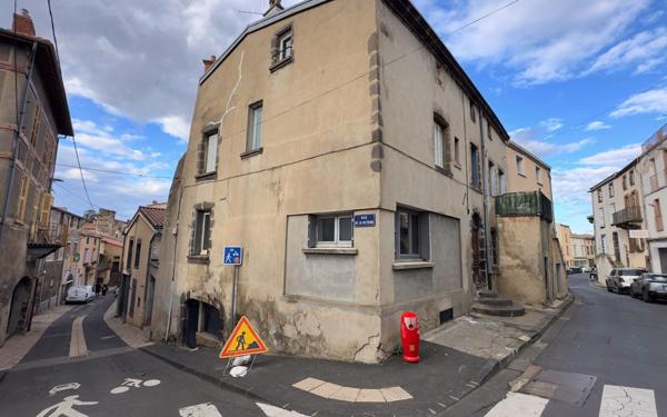 Immeuble à vendre    12 pièces •  Beaumont