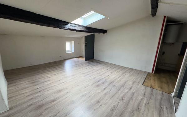 Immeuble à vendre    12 pièces •  Beaumont