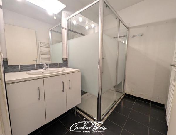APPARTEMENT AVEC PARKING/TERRASSE - MERIGNAC CAPEYRON - T3 DE 68 m²