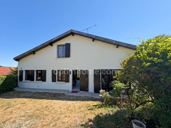 CHAMPIGNEULLES – Maison de caractère avec jardin, au calme et proche de toutes les commodités