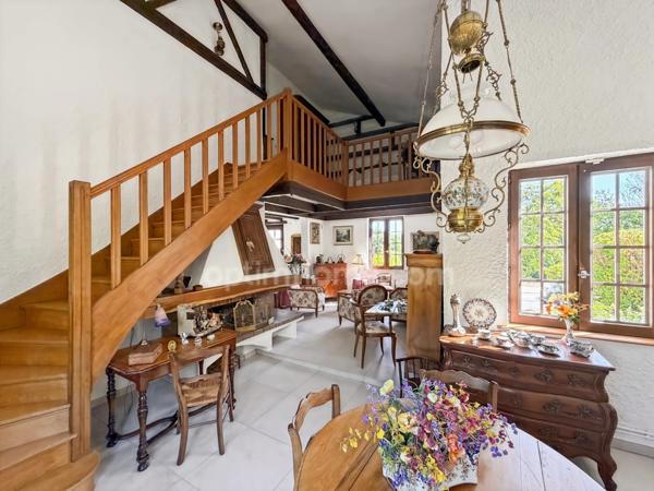 CHAMPIGNEULLES – Maison de caractère avec jardin, au calme et proche de toutes les commodités