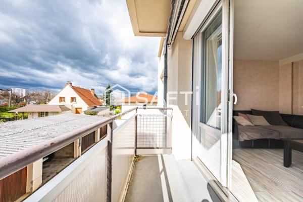 DIJON Eiffel/Bel Air, appartement traversant  type 3 de 54m2-Balcon, cave et grenier