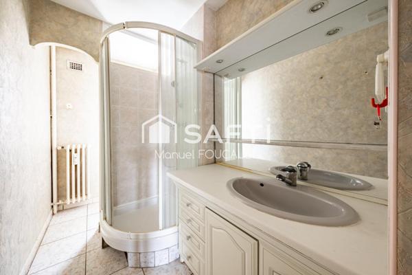 DIJON Eiffel/Bel Air, appartement traversant  type 3 de 54m2-Balcon, cave et grenier