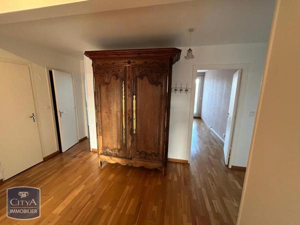 Appartement à louer 4 pièces 102.44m²