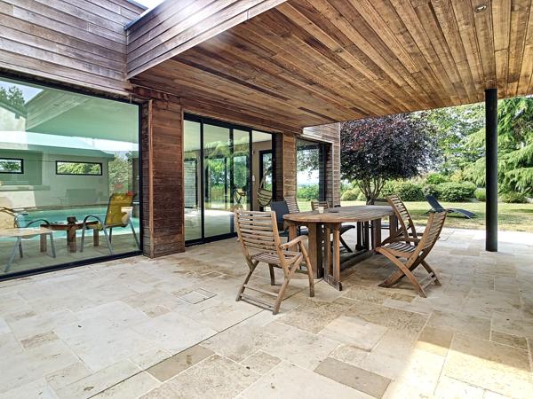 Évasion aux portes de Rennes – Superbe propriété avec piscine et parc paysagé