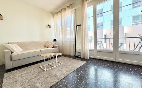 Appartement à louer    1 pièce • 22,40 m2 Nice