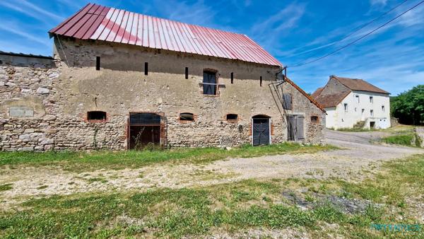 Propriété de près de 2 hectares proche du Creusot TGV
