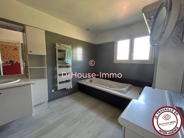 Maison à vendre 5 pièces de 182 m²