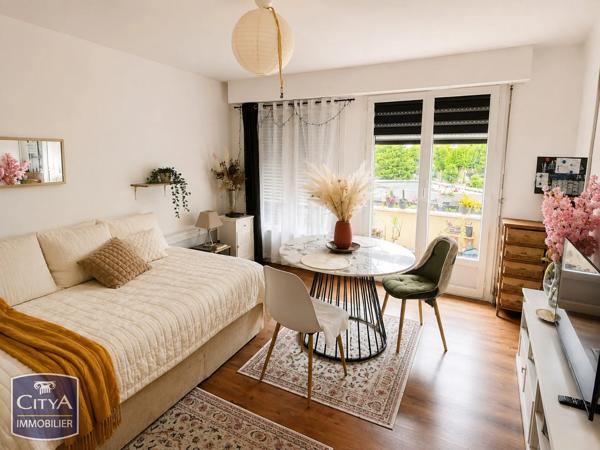 Appartement à vendre 1 pièce 31.8m² Cambrai (59400)