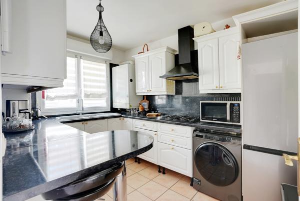 Arcueil (94110) Maison familiale 3 chambres - 130 m2 - Jardin et terrasses, garage et paking - ARCUEIL