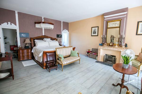 Vente Château Castelnaudary 18 Pièces 880 m²