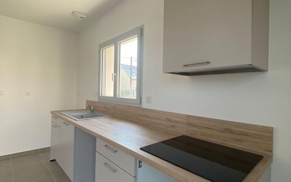 Maison à louer    5 pièces •  Esvres