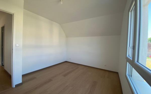 Maison à louer    5 pièces •  Esvres