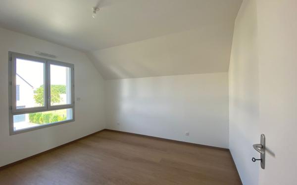 Maison à louer    5 pièces •  Esvres