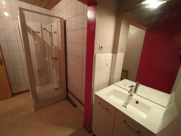Appartement à louer à Cluse-et-Mijoux (25300)