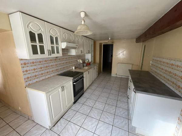 Maison à NOYEN-SUR-SARTHE, 72430 - 4 pièces 106m²