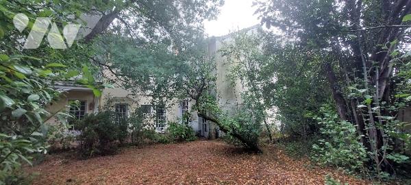 ANGERS VICTOR HUGO / MAISON DE 152 M² SUR UNE DOUBLE PARCELLES DE 846 M²