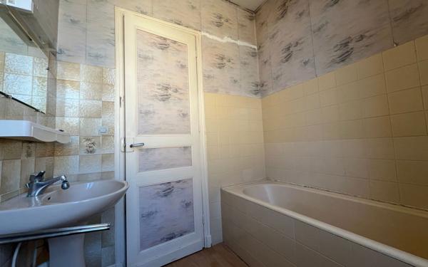 Maison à vendre    7 pièces •  Roquefort