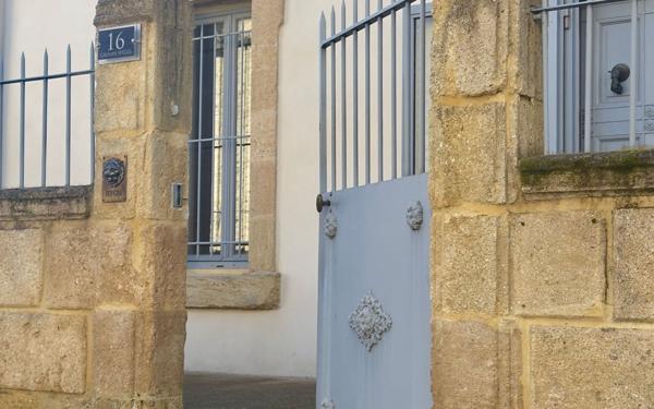 Maison à vendre    9 pièces •  Poulx