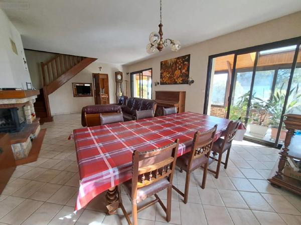 Achat - Maison Ballots 53350 7 pièces 135 m 2 28400 m 2