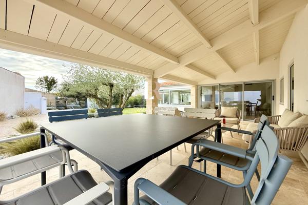 Châtelaillon-Plage (17340) Les Boucholeurs - Maison de plain-pied entièrement rénovée, exposée Sud avec piscine et garage