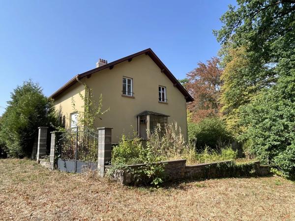 Vente                                                      Maison
                        
                     10 pièces                      183 m2                     à Senones