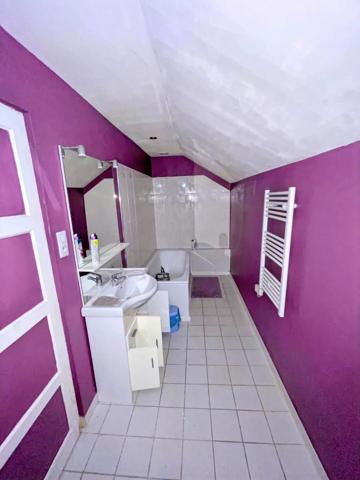 Vente                                                      Maison
                        
                     10 pièces                      183 m2                     à Senones