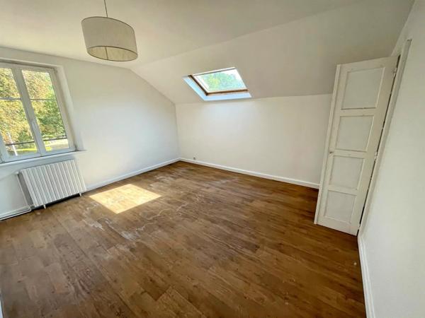 Vente                                                      Maison
                        
                     10 pièces                      183 m2                     à Senones