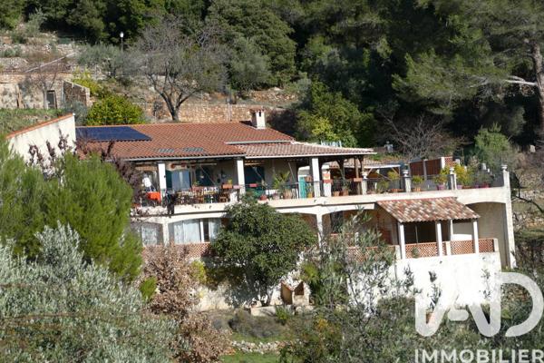 Maison à vendre 7 pièces 207 m² Draguignan
