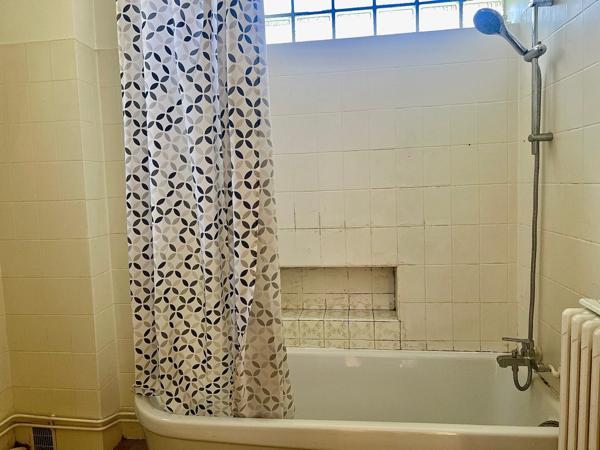 Ableiges-Maison familiale avec grand terrain