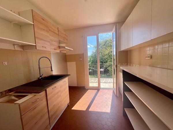 Ableiges-Maison familiale avec grand terrain