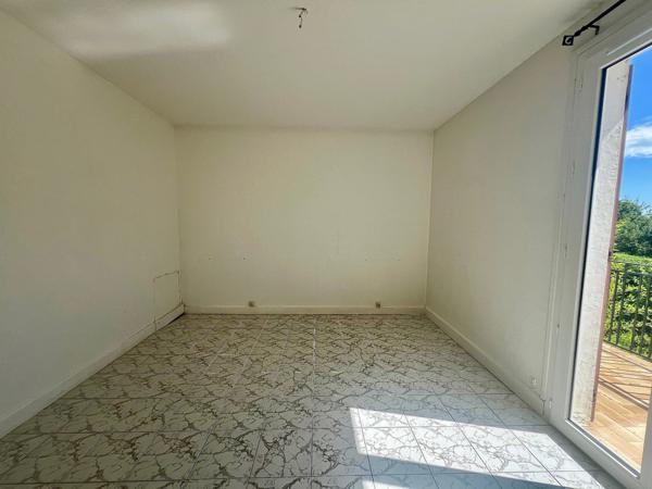 Ableiges-Maison familiale avec grand terrain