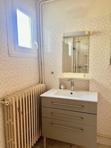 Ableiges-Maison familiale avec grand terrain