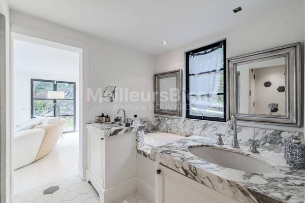 Mougins Peyriere : Très jolie maison familiale, 4 chambres, piscine