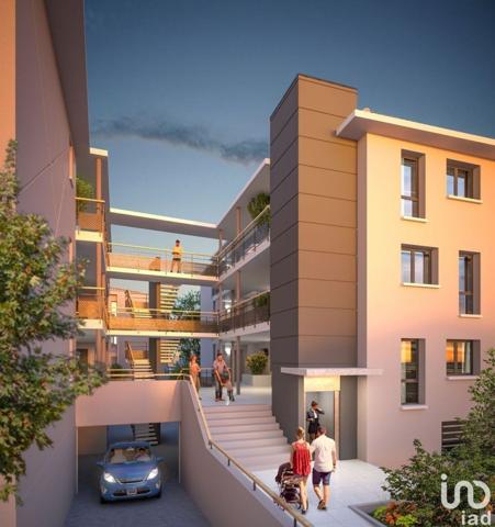 Appartement 4 pièces de 81 m² à Sénas (13560)