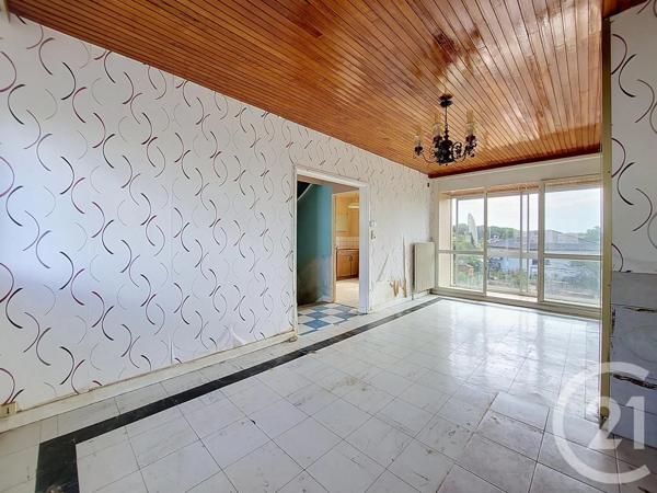 Maison à vendre  4 pièces - 88 m 2   VITTEL  - 88