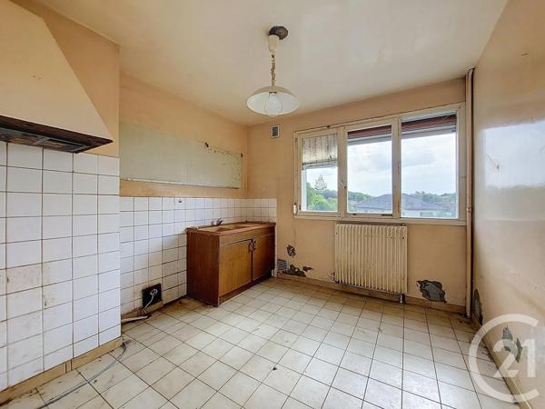 Maison à vendre  4 pièces - 88 m 2   VITTEL  - 88