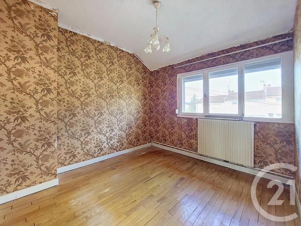 Maison à vendre  4 pièces - 88 m 2   VITTEL  - 88