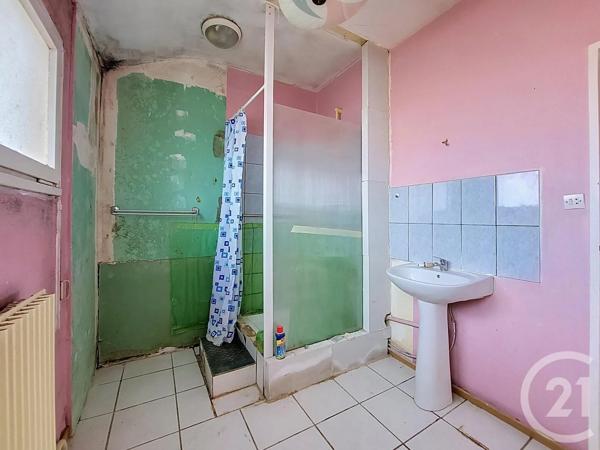 Maison à vendre  4 pièces - 88 m 2   VITTEL  - 88