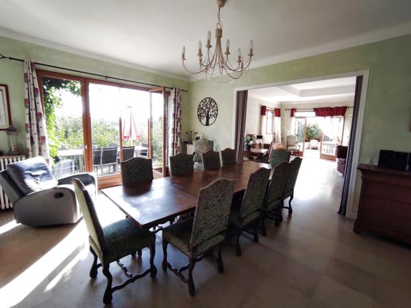 Ribaute-les-Tavernes (30720) Ribaute-les-Tavernes – Propriété de charme avec gîte, studio, piscine