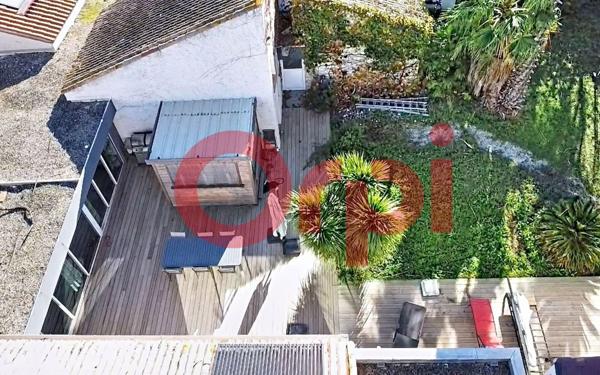 Maison à vendre    6 pièces • 320 m2 Bompas