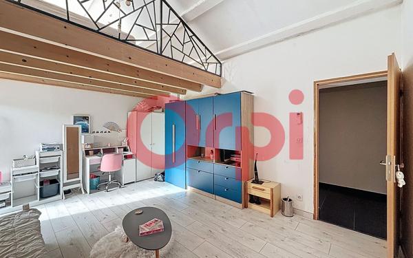 Maison à vendre    6 pièces • 320 m2 Bompas