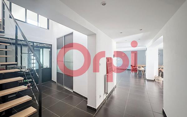 Maison à vendre    6 pièces • 320 m2 Bompas
