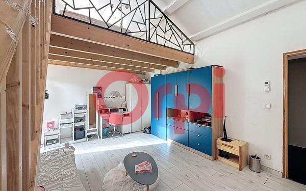 Maison à vendre    6 pièces • 320 m2 Bompas