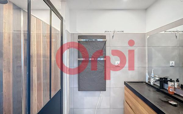 Maison à vendre    6 pièces • 320 m2 Bompas